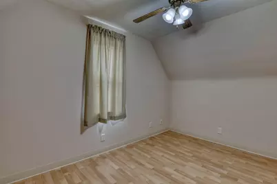 4325 W Grange Ave, Greenfield, WI 53220 - Photo 17
