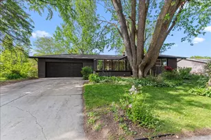 234 Green Valley Pl, West Bend, WI 53095 - Photo 3