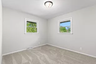 234 Green Valley Pl, West Bend, WI 53095 - Photo 27