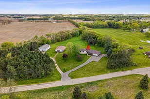 4613 W Rutland Rd, Rutland, WI 53521 - Photo 5