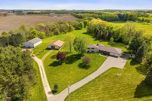 4613 W Rutland Rd, Rutland, WI 53521 - Photo 3