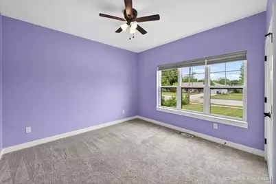 9827 W Dakota St, West Allis, WI 53227 - Photo 13