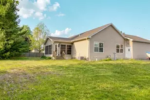 N1525 Overlook Circle, Bloomfield, WI 53128 - Photo 23