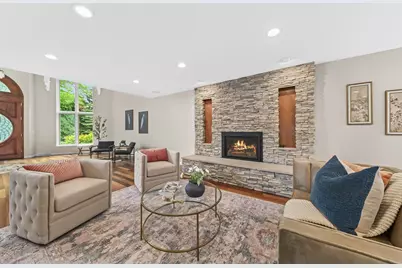 6909 N Belmont Ln, Fox Point, WI 53217 - Photo 5