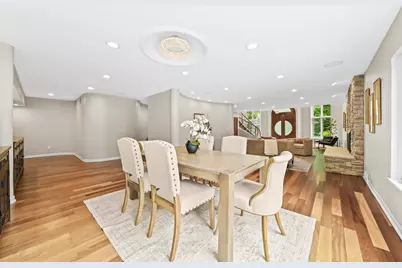 6909 N Belmont Ln, Fox Point, WI 53217 - Photo 11