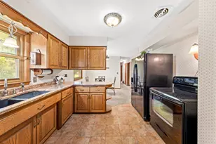 S76W14888 Velva Dr, Muskego, WI 53150 - Photo 15