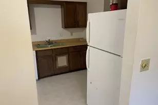 9105 W Howard Ave, Greenfield, WI 53228 - Photo 7