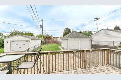 1251  Illinois St, Racine, WI 53405 - Photo 27