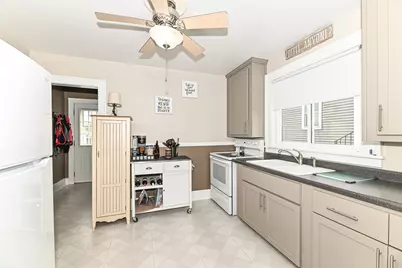 1251  Illinois St, Racine, WI 53405 - Photo 13