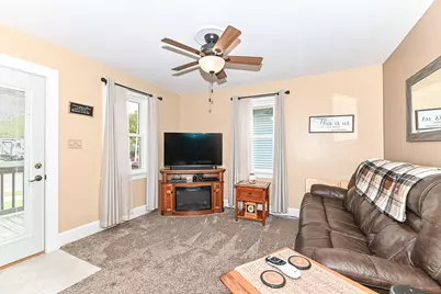 1251  Illinois St, Racine, WI 53405 - Photo 7