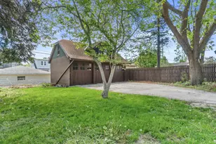 330 N 64th St, Milwaukee, WI 53213 - Photo 39