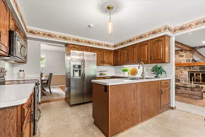 W71N980  Harrison Ave, Cedarburg, WI 53012 - Photo 19