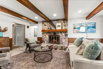 W71N980  Harrison Ave, Cedarburg, WI 53012 - Photo 13