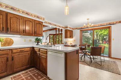 W71N980  Harrison Ave, Cedarburg, WI 53012 - Photo 21
