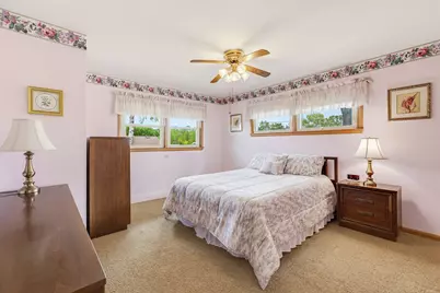 17000 W Observatory Rd, New Berlin, WI 53151 - Photo 13