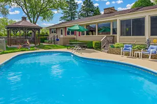 17000 W Observatory Rd, New Berlin, WI 53151 - Photo 19