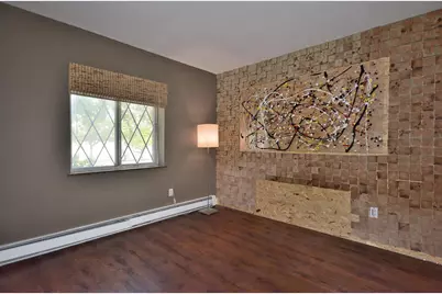 237  Madison St #52, Waukesha, WI 53188 - Photo 11