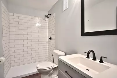 237  Madison St #52, Waukesha, WI 53188 - Photo 13