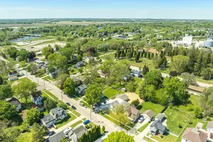 223 E Woolcock St, Jefferson, WI 53549 - Photo 37