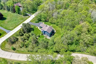N2W31920 Twin Oaks Dr, Delafield, WI 53018 - Photo 49