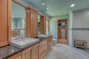 N2W31920 Twin Oaks Dr, Delafield, WI 53018 - Photo 23