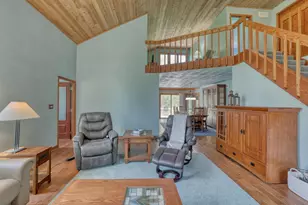 N2W31920 Twin Oaks Dr, Delafield, WI 53018 - Photo 7