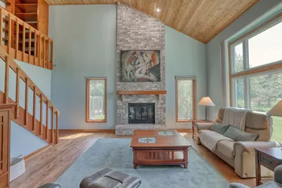N2W31920  Twin Oaks Dr, Delafield, WI 53018 - Photo 5