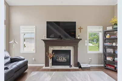 2247  Patrick Ln, Waukesha, WI 53188 - Photo 5