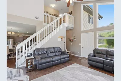 2247  Patrick Ln, Waukesha, WI 53188 - Photo 7