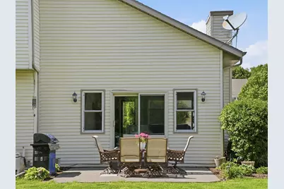 2247  Patrick Ln, Waukesha, WI 53188 - Photo 39