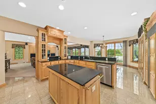 19250 Hayden Ct, Brookfield, WI 53045 - Photo 15