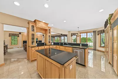 19250  Hayden Ct, Brookfield, WI 53045 - Photo 23