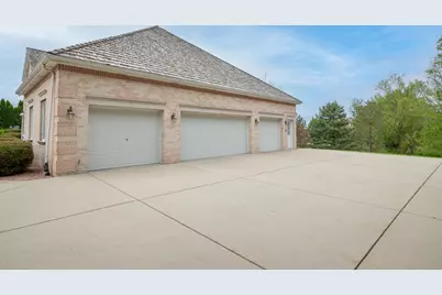 19250  Hayden Ct, Brookfield, WI 53045 - Photo 45