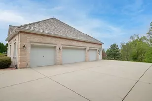 19250 Hayden Ct, Brookfield, WI 53045 - Photo 45