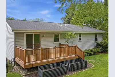 1600  Larkspur Ln, West Bend, WI 53090 - Photo 31