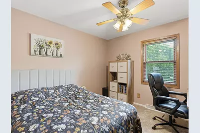 1600  Larkspur Ln, West Bend, WI 53090 - Photo 21