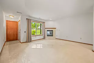 6906 Dale Dr, Racine, WI 53402 - Photo 3
