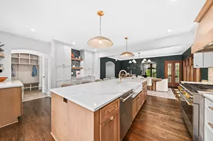 4709 N Cramer St, Whitefish Bay, WI 53211 - Photo 13