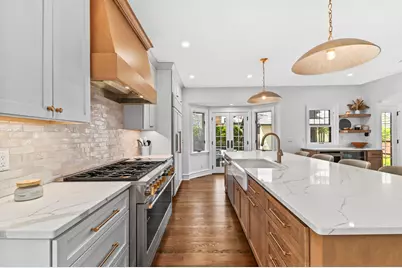 4709 N Cramer St, Whitefish Bay, WI 53211 - Photo 13