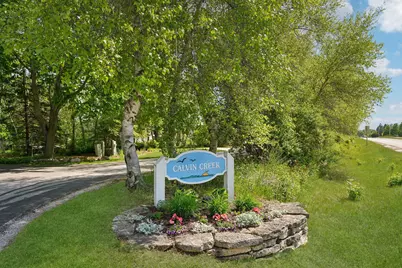 4635 S 10th St, Manitowoc, WI 54220 - Photo 5