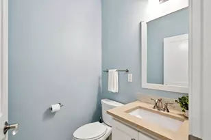 4635 S 10th St, Manitowoc, WI 54220 - Photo 21