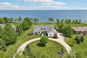 4635 S 10th St, Manitowoc, WI 54220 - Photo 3