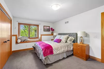 12302 N Madero Dr, Mequon, WI 53092 - Photo 37