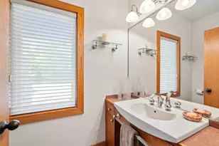 12302 N Madero Dr, Mequon, WI 53092 - Photo 23