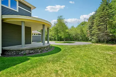 12302 N Madero Dr, Mequon, WI 53092 - Photo 5