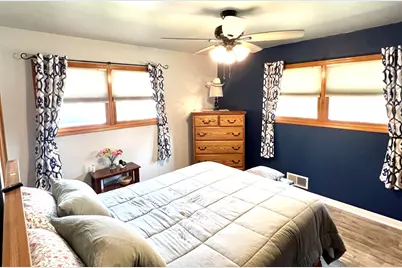 5603 S Hately Ave, Cudahy, WI 53110 - Photo 7