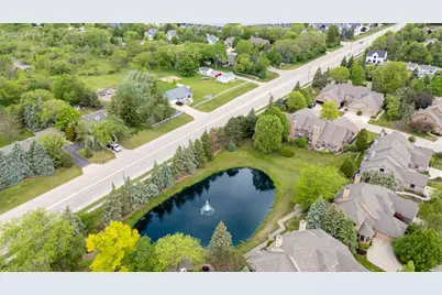 7519 W Mallory Way, Franklin, WI 53132 - Photo 7