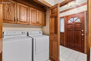 7519 W Mallory Way, Franklin, WI 53132 - Photo 25