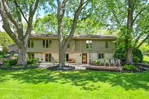 1085 Longwood Ave, Elm Grove, WI 53122 - Photo 35