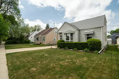 1479 S 93rd St, West Allis, WI 53214 - Photo 3